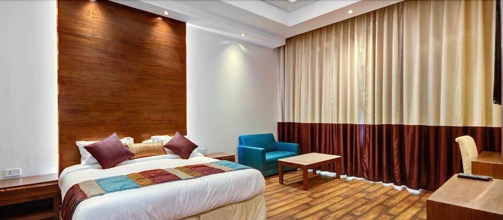 La Sagrita Hotel New Delhi Exterior photo