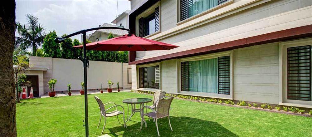 La Sagrita Hotel New Delhi Exterior photo