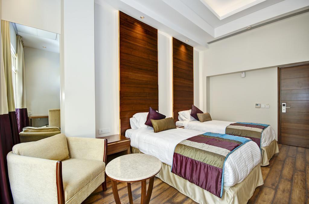 La Sagrita Hotel New Delhi Exterior photo