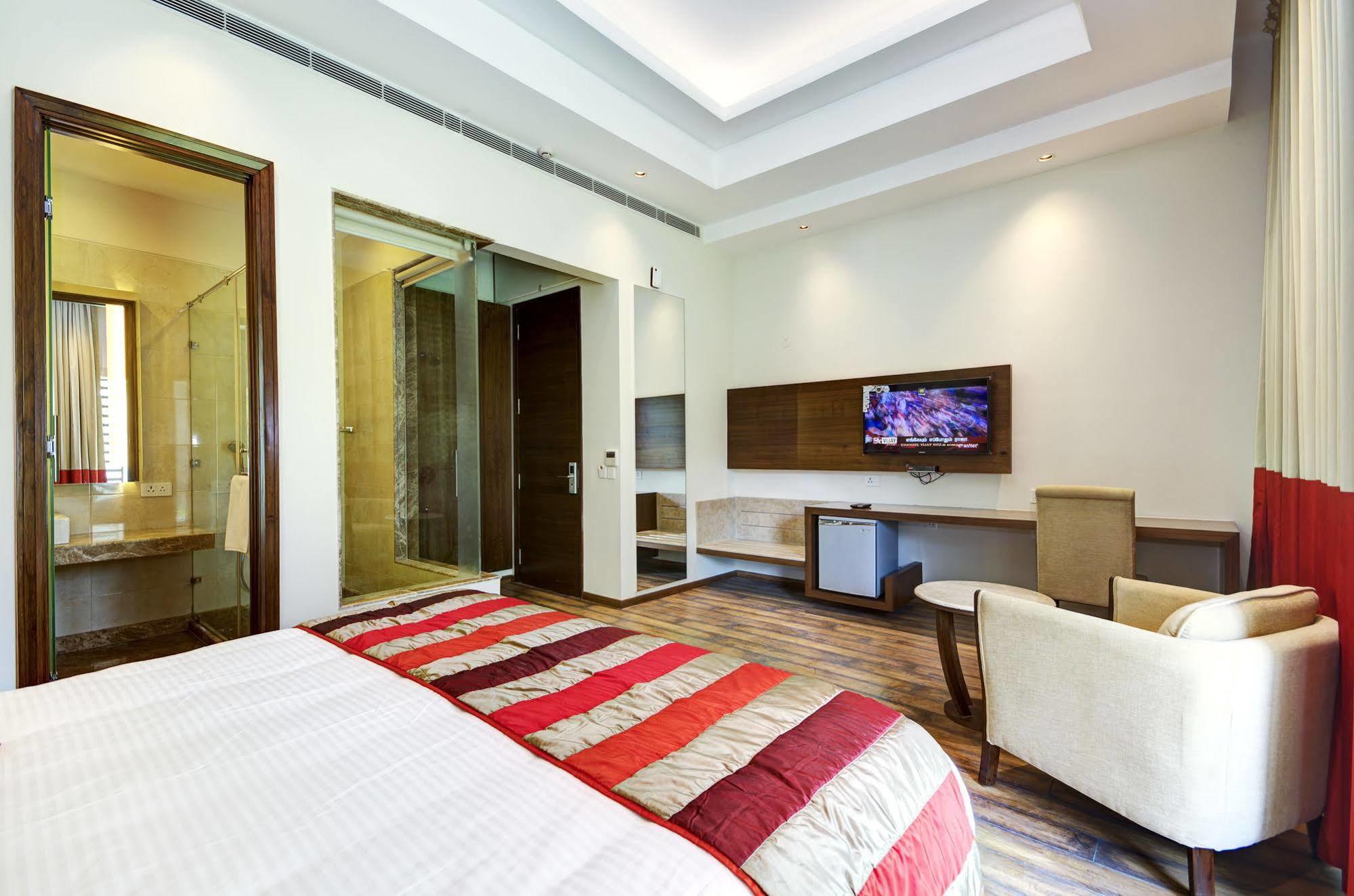 La Sagrita Hotel New Delhi Exterior photo
